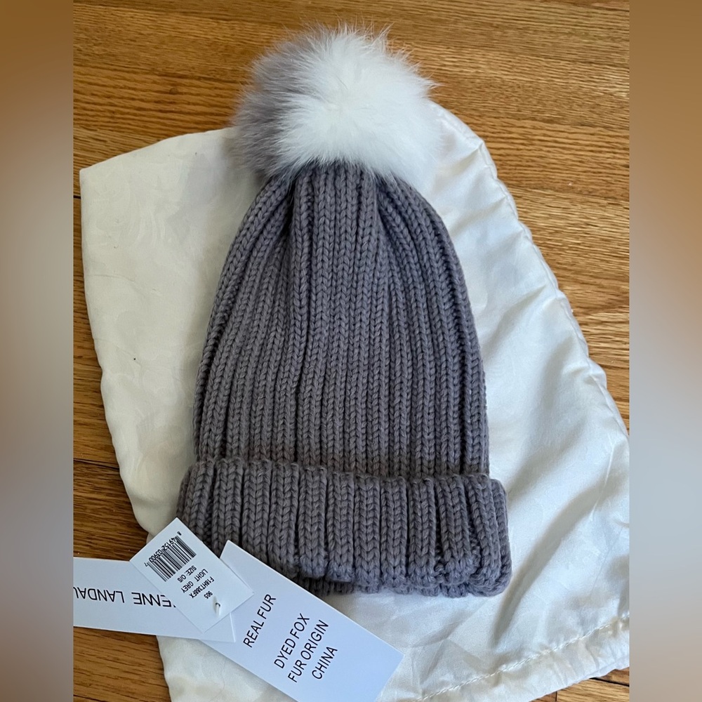 NWT Knit Hat, Genuine Fox Fur Pom-Pom, Grey